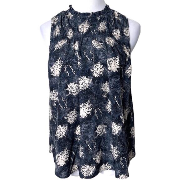 Joie Baltic Smocked Neck Sleeveless Top NWT Size Large - Picture 1 of 6